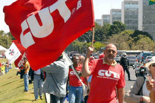 Brasil: centrais sindicais convocam greve geral para 11 de novembro