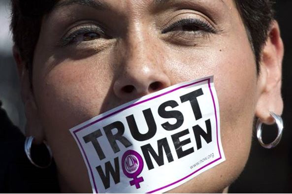 Der Kampf gegen den anti-feministischen Rückschlag: Frauen können Trumps neuen Kulturkrieg besiegen.