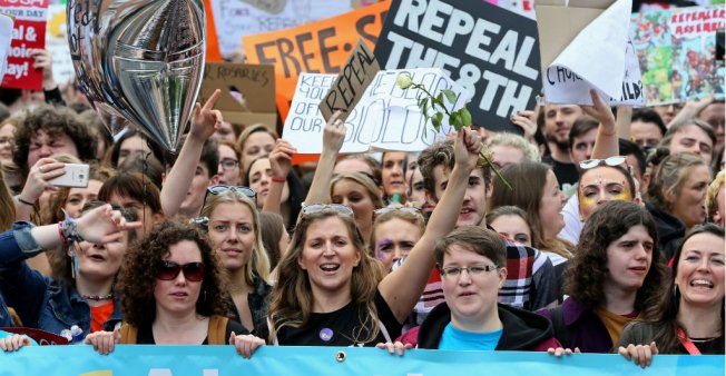 Youth on both sides mobilise ahead of Irish abortion referendum