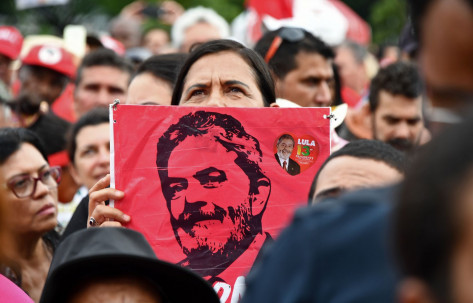 Lula à l’isolement, comme un paria