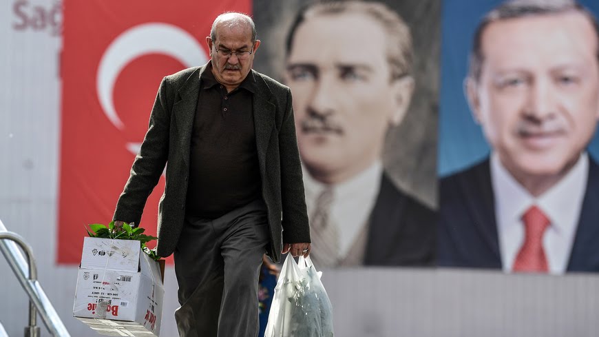 Turkish election pledges belie serious economic problems