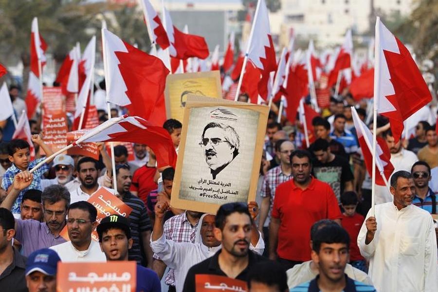 BAHRAIN. Il re esclude l’opposizione dal voto