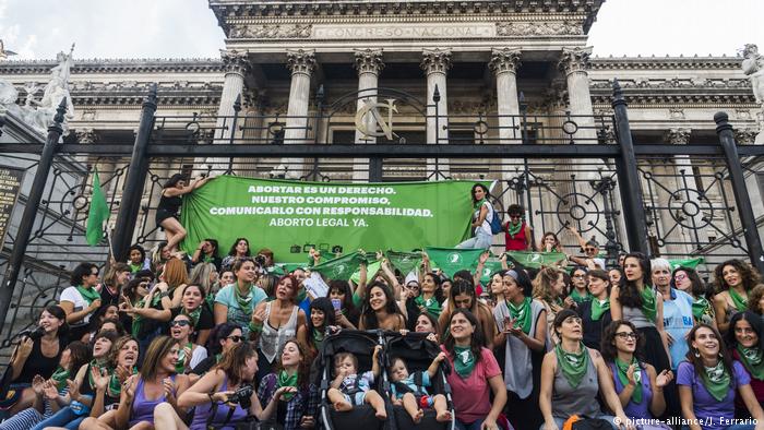 La discusión sobre el aborto polariza en Argentina